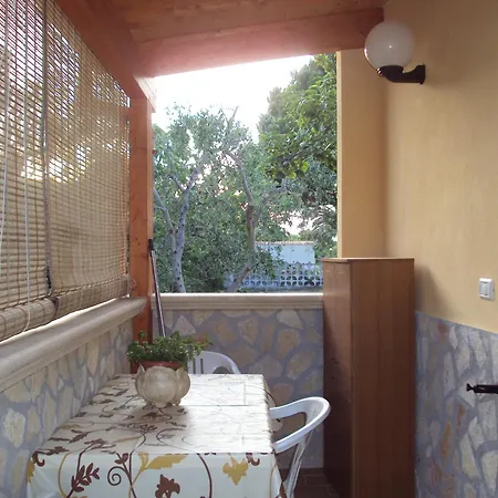 Monolocale Con Tetto In Legno Holiday home Vieste